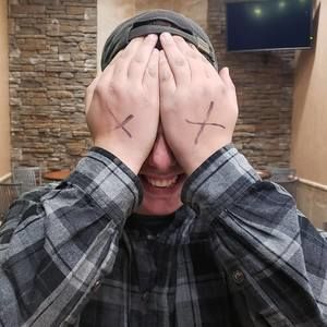 Meet your Posher, Alex